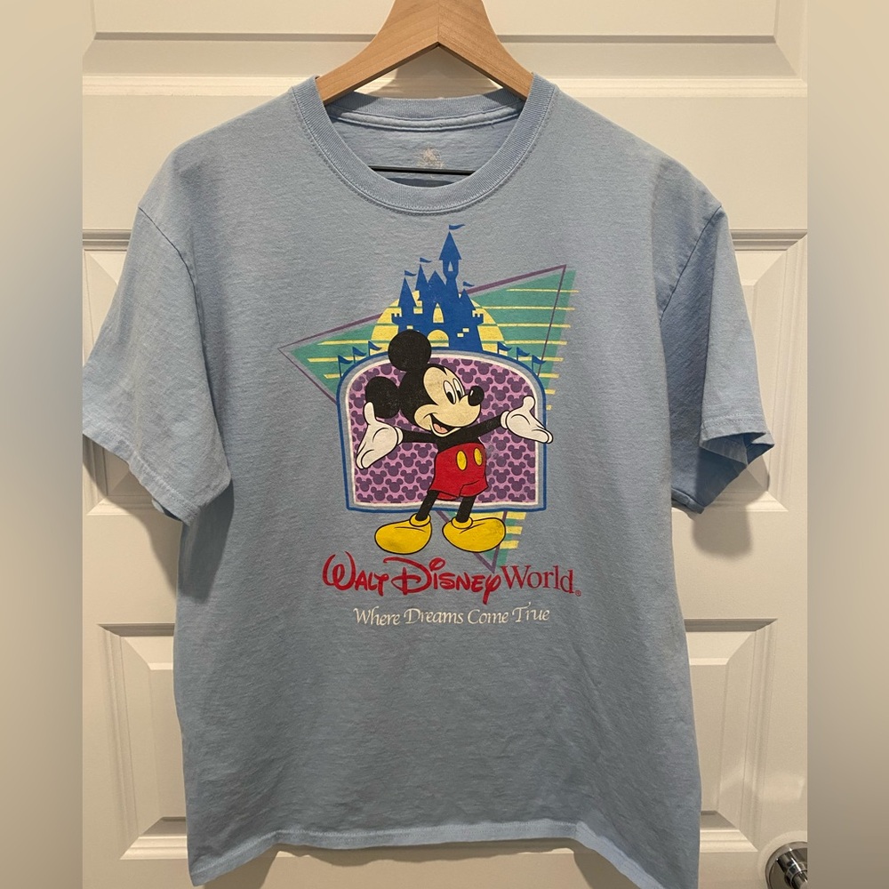 Disney brand Walt Disney World Mickey Mouse T-Shirt, Sz Large, Great condition!